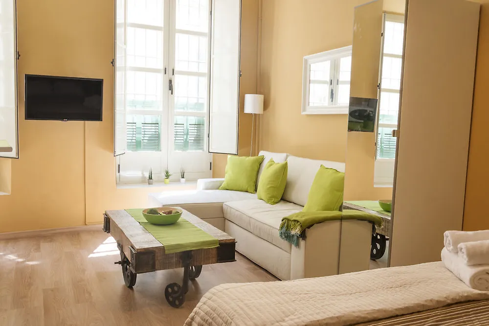 Living4Malaga Apartments 4*, Malaga